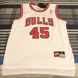 Jordan (Bulls #45) (White)